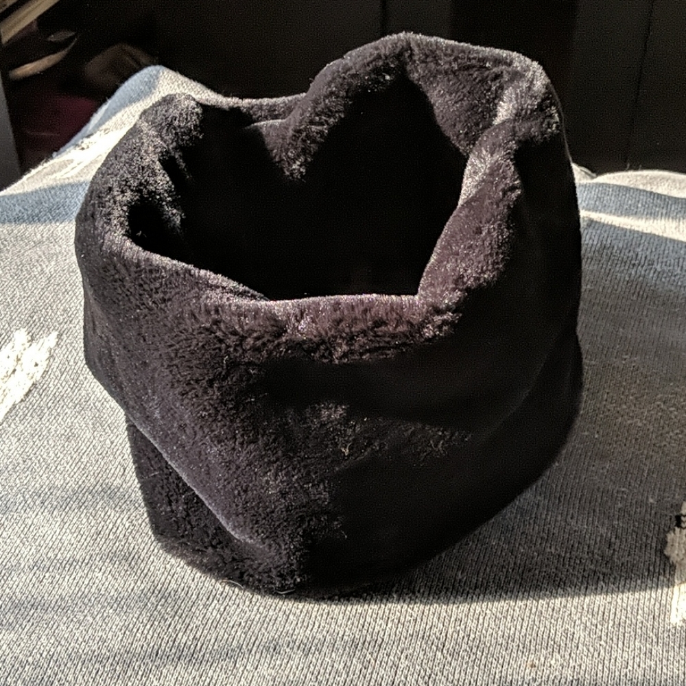Vince Camuto faux fur neck wrap black